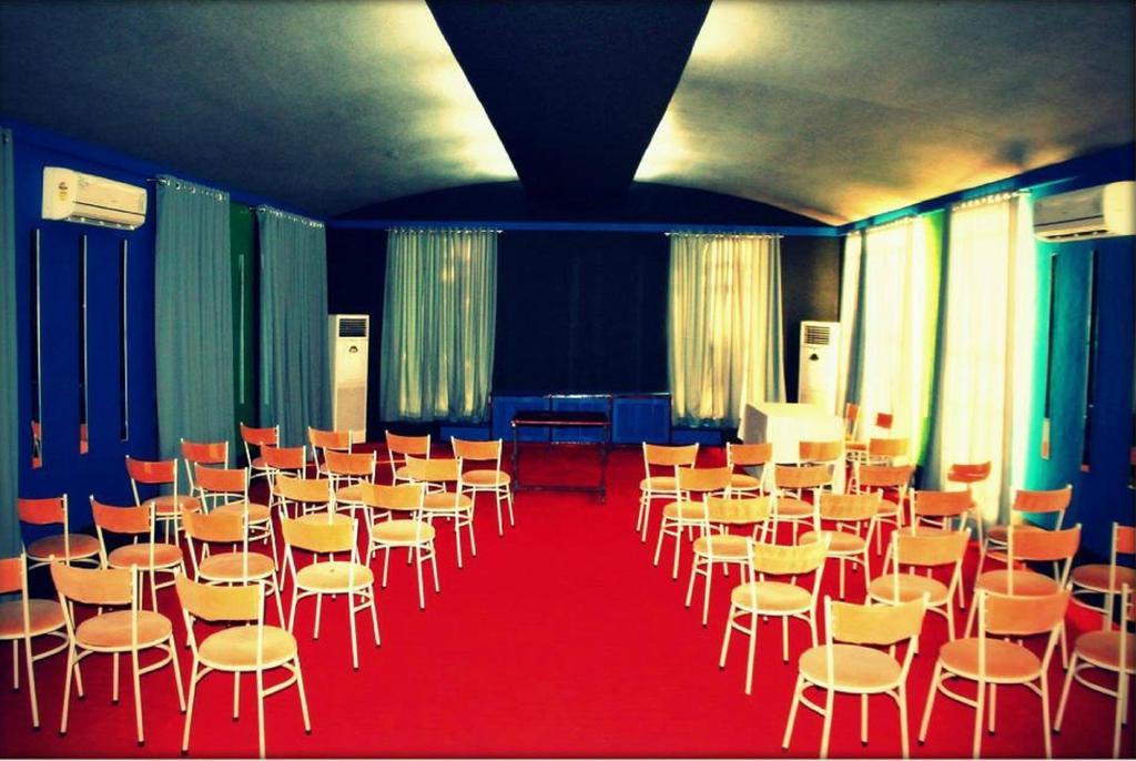 Hotel Nyay Mandir Bharuch Екстер'єр фото