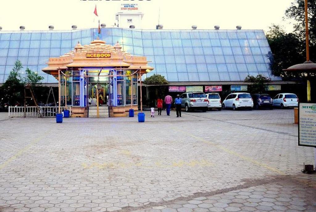 Hotel Nyay Mandir Bharuch Екстер'єр фото